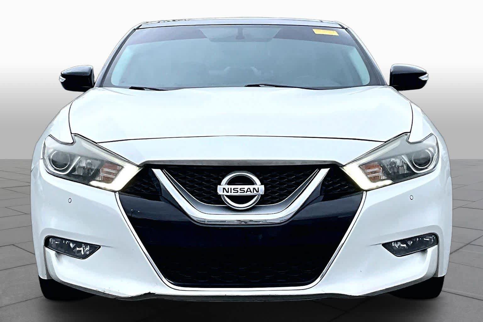 Used 2018 Nissan Maxima 3.5 SL w/ Interior Lighting Package FWD image 4