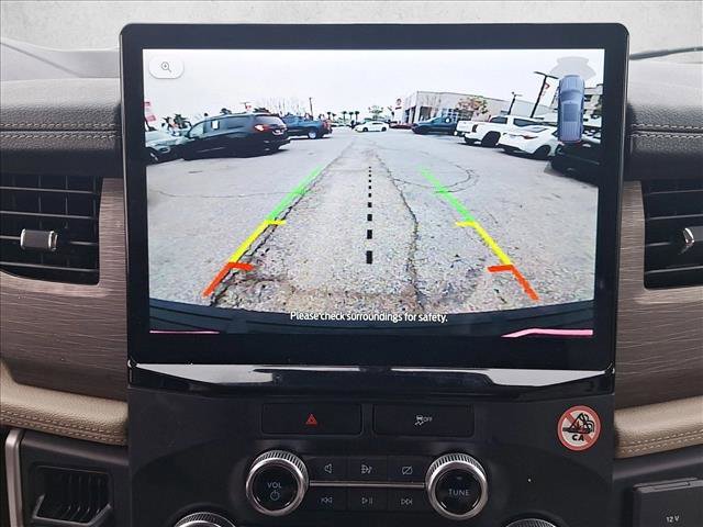 Used 2023 Ford Expedition Limited RWD image 14