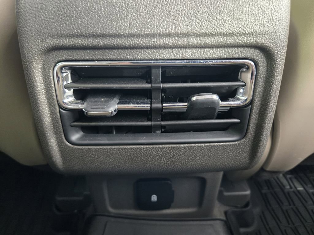 Used 2024 Lincoln Corsair FWD image 32