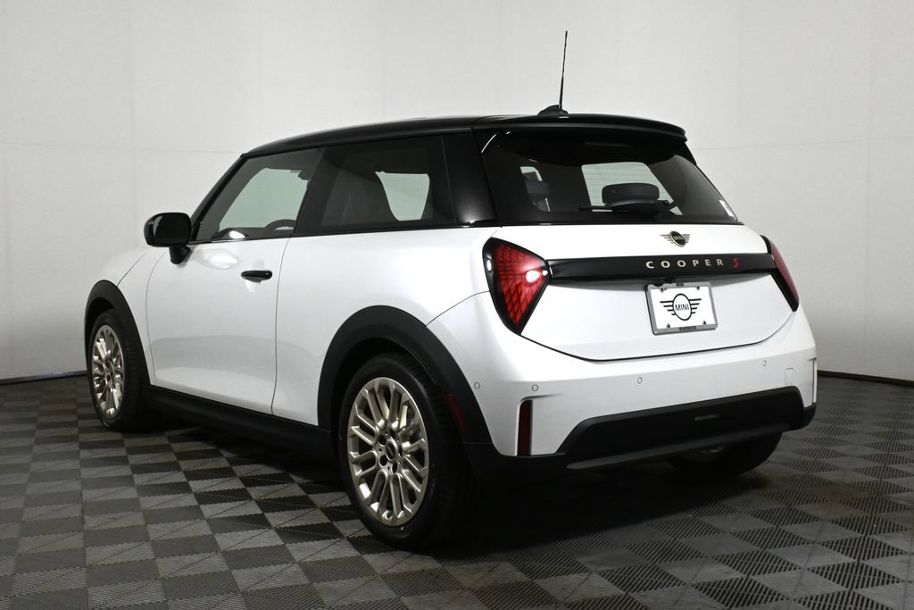 Used 2025 MINI Cooper S FWD image 5