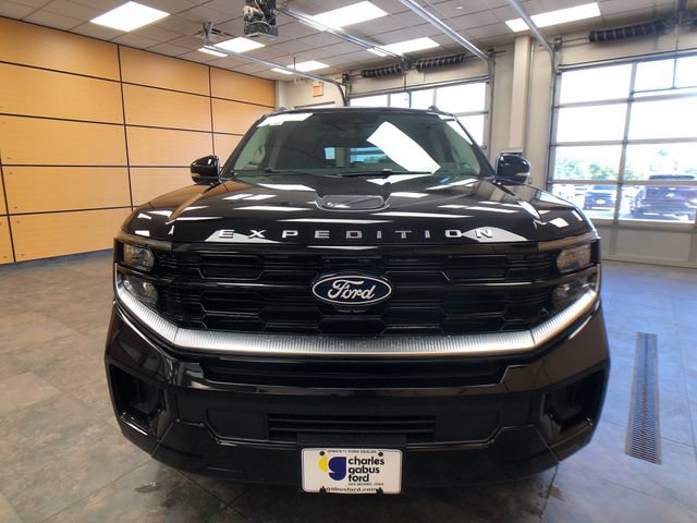 New 2027 Ford Expedition Max Platinum w/ Platinum Ultimate Package AWD/4WD image 2