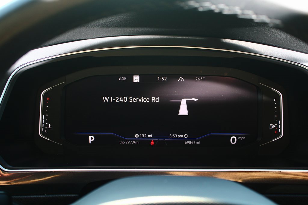 Used 2023 Volkswagen Tiguan SEL R-Line image 21