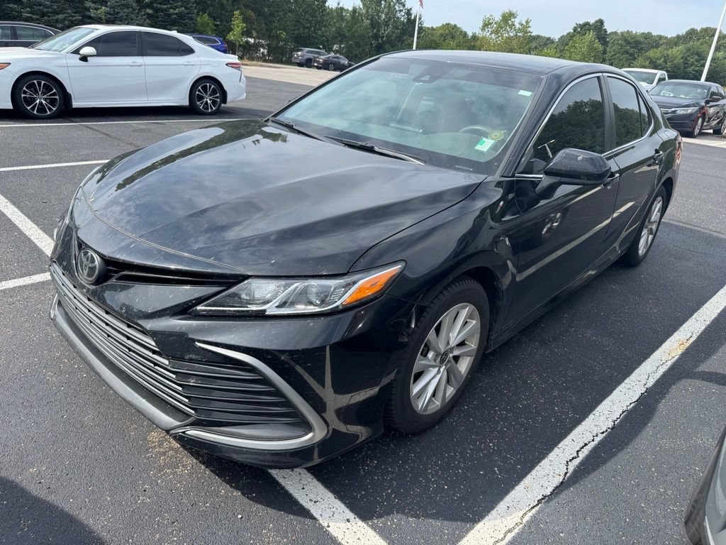 Used 2023 Toyota Camry LE FWD image 1