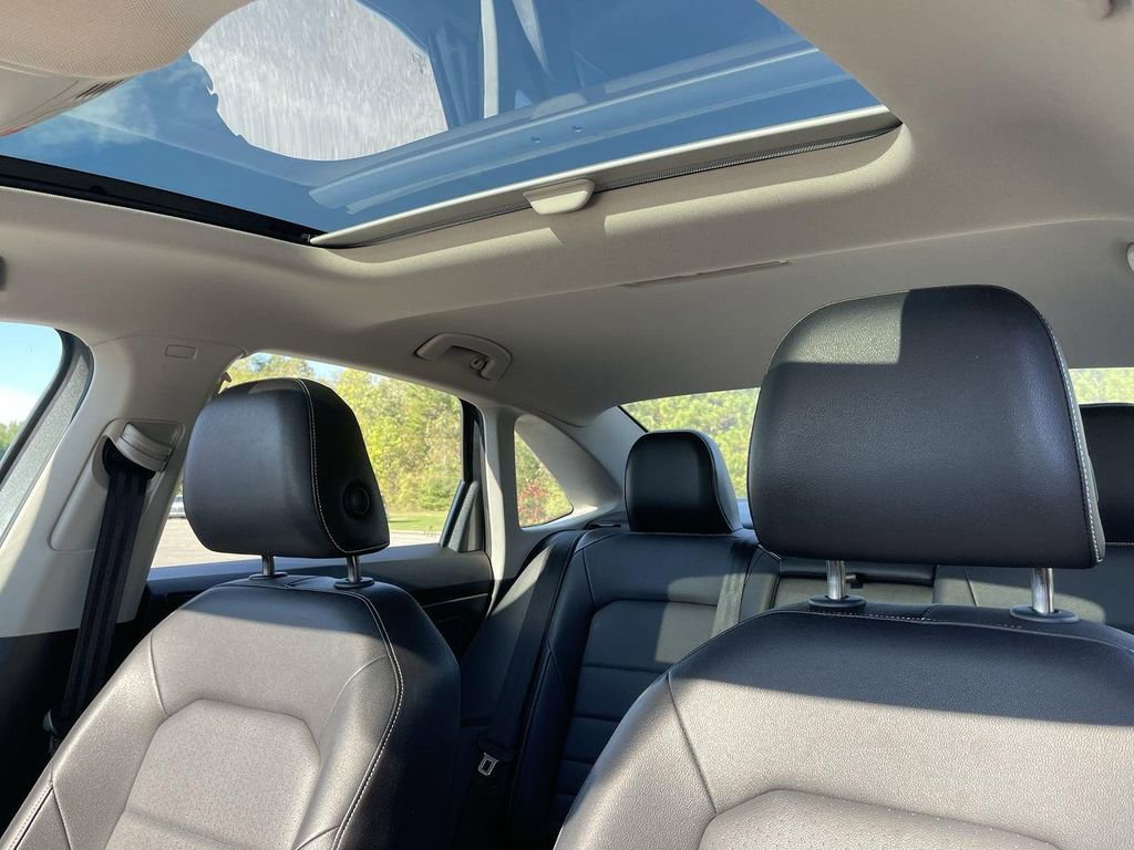 Used 2024 Volkswagen Jetta SE image 18