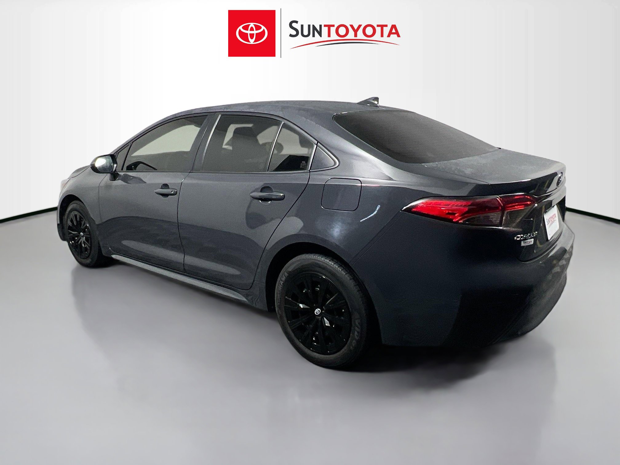 Used 2023 Toyota Corolla LE image 6