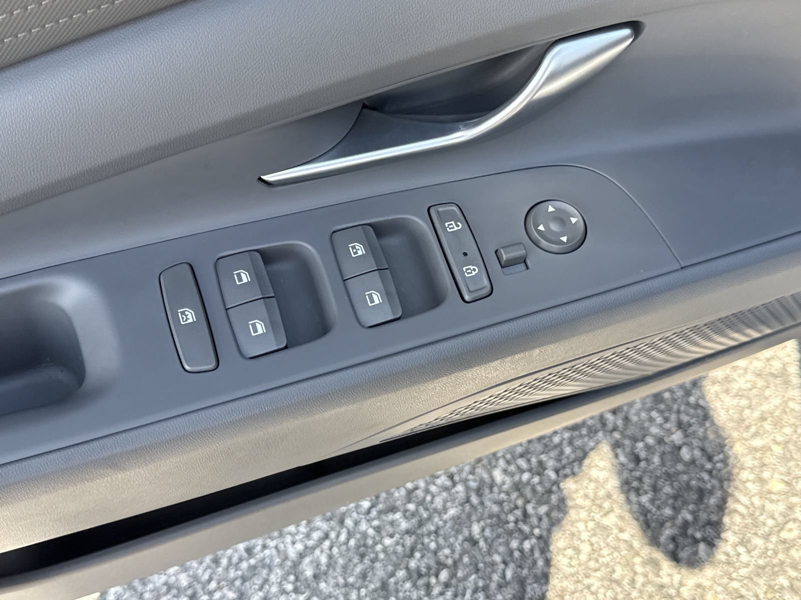 Used 2023 Hyundai Elantra SEL FWD image 13