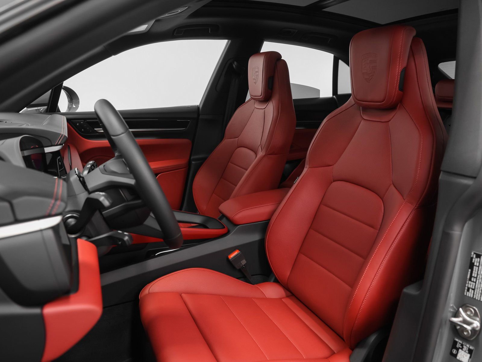 New 2026 Porsche Macan 4 Electric image 5