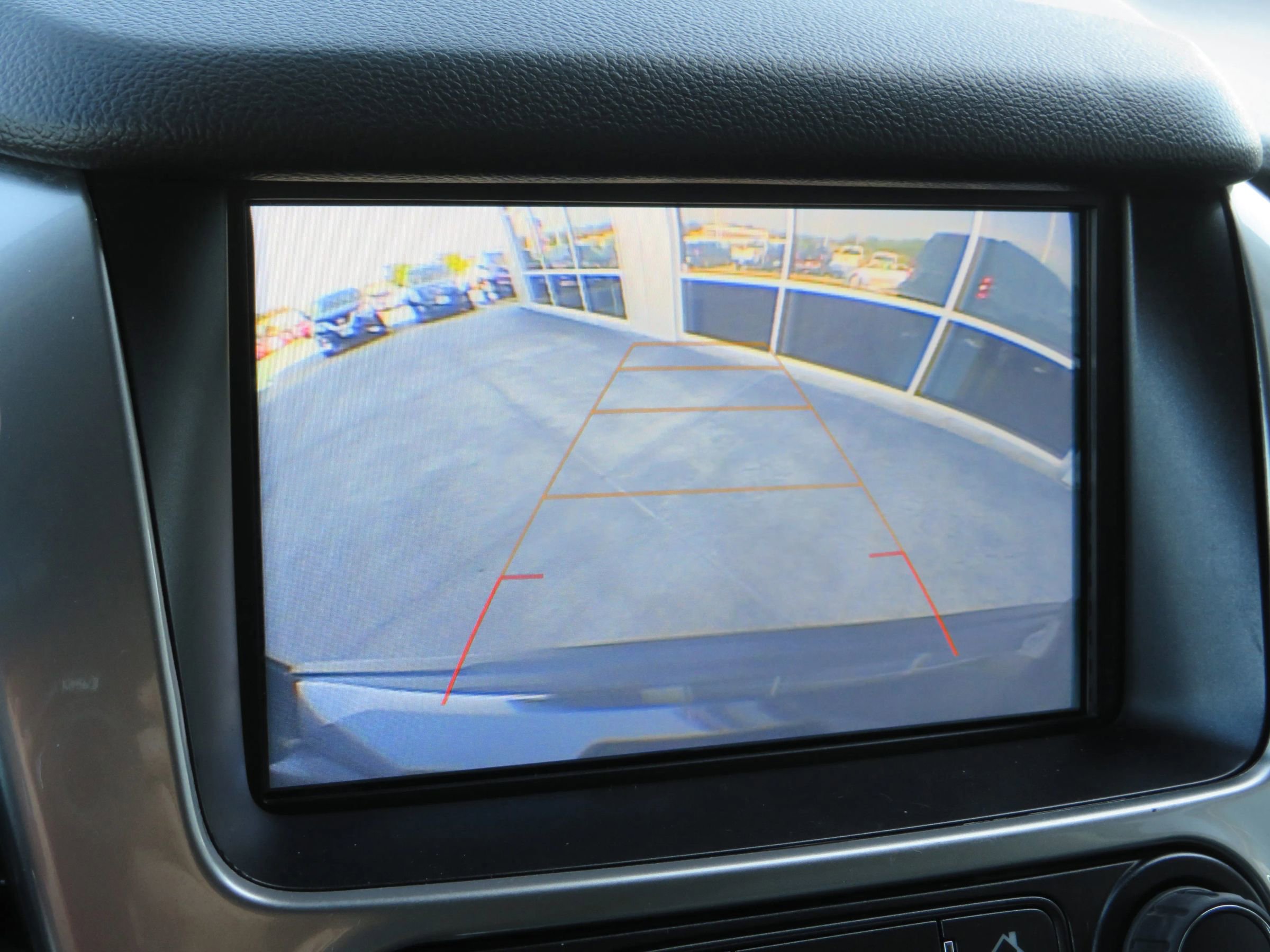Used 2020 Chevrolet Suburban LT AWD/4WD image 21