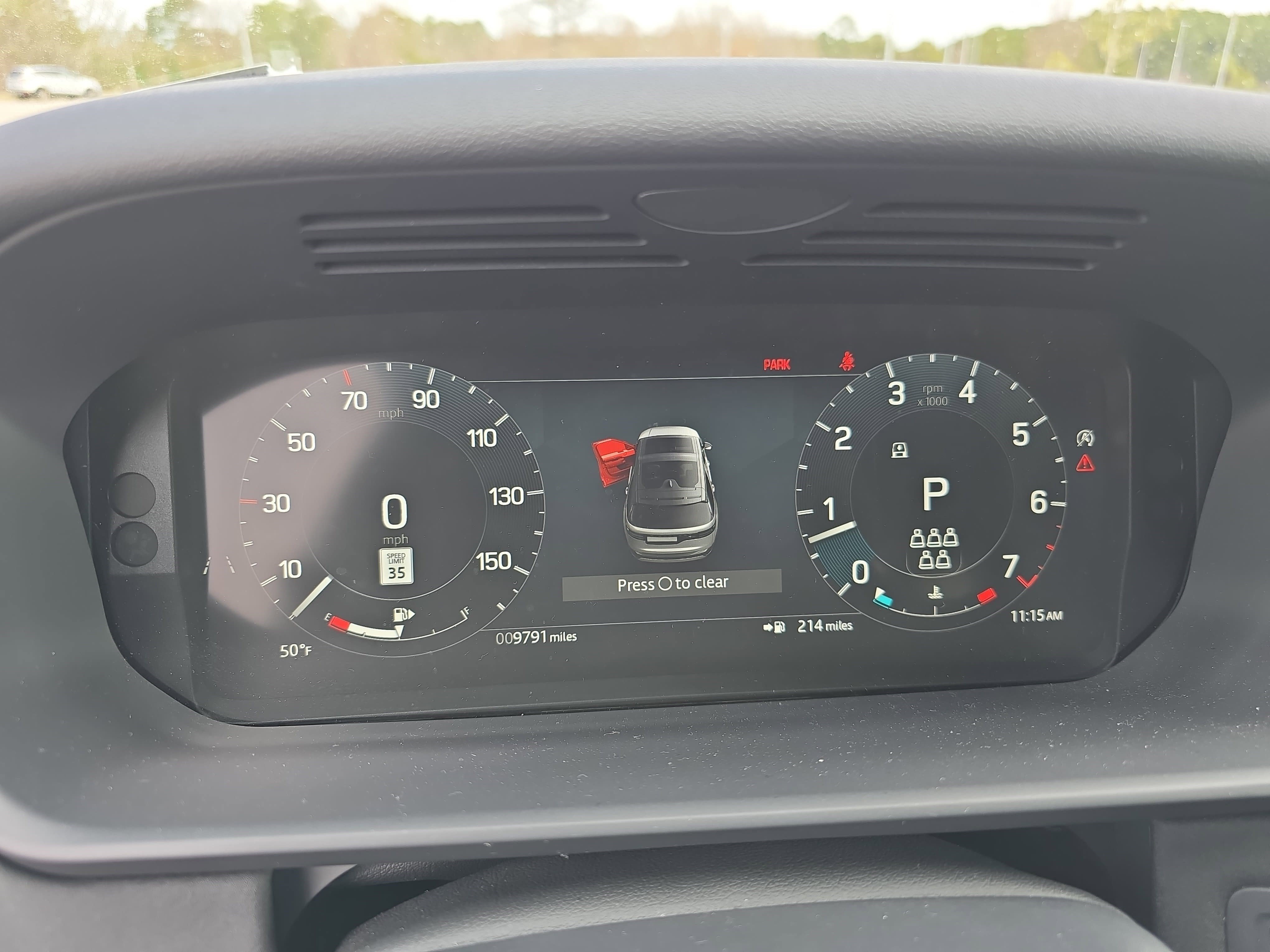 Used 2025 Land Rover Discovery S image 21