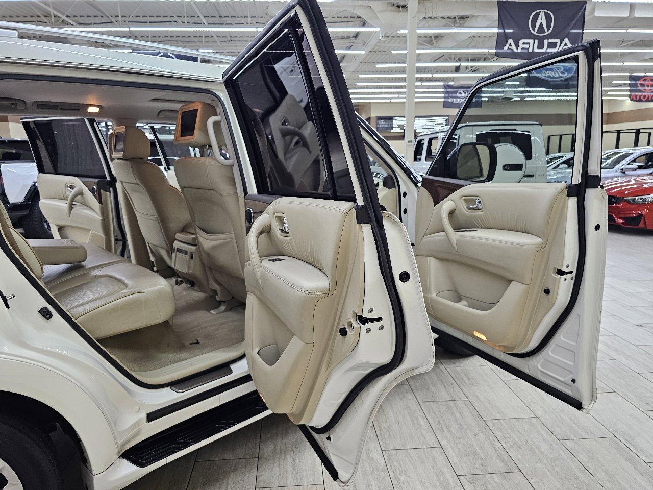 Used 2016 INFINITI QX80 2WD w/ 22" Wheel Package image 14