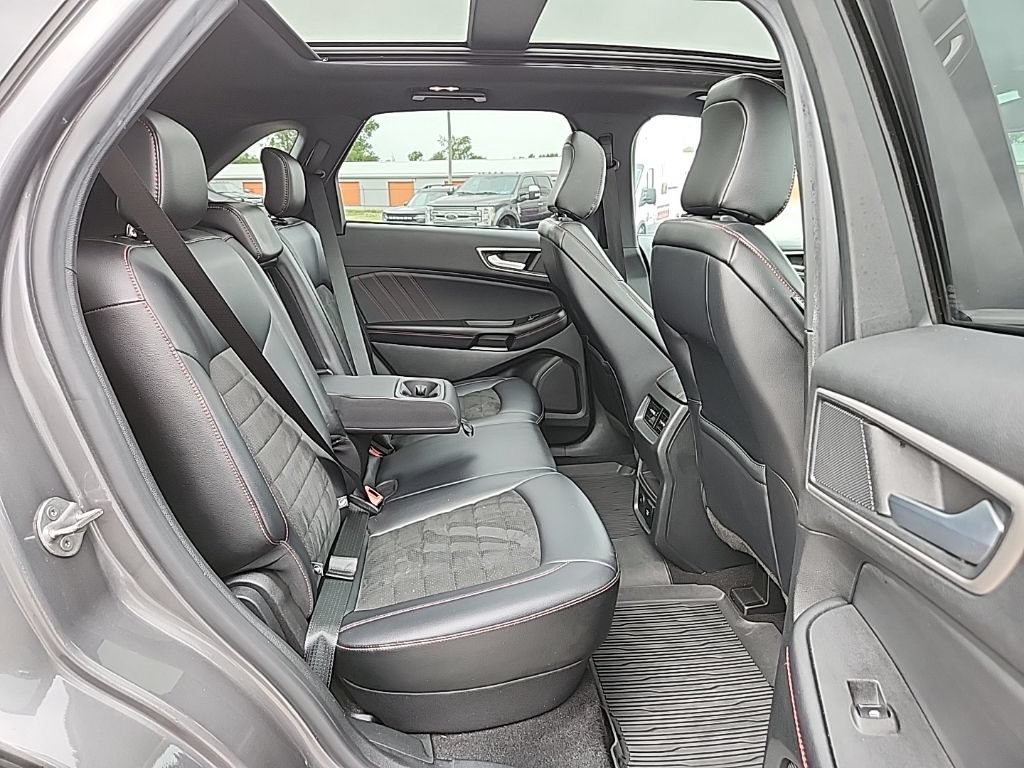 Used 2023 Ford Edge ST-Line AWD/4WD image 33