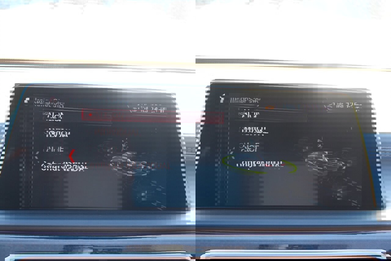 Used 2019 BMW 740i w/ Executive Package image 12