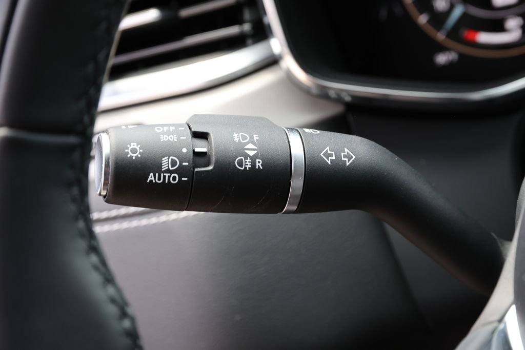 Certified 2026 Jaguar F-PACE R-Dynamic S AWD/4WD image 21