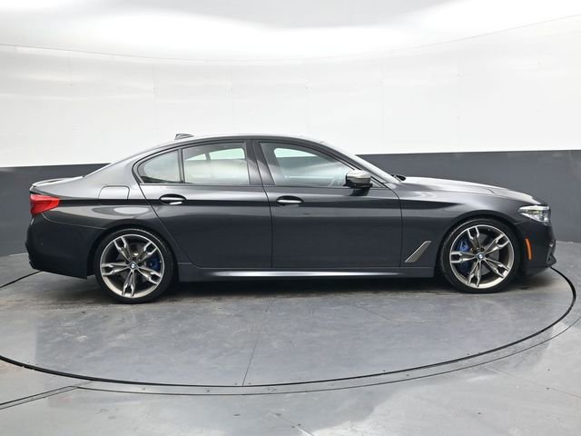 Used 2018 BMW M550i xDrive image 3