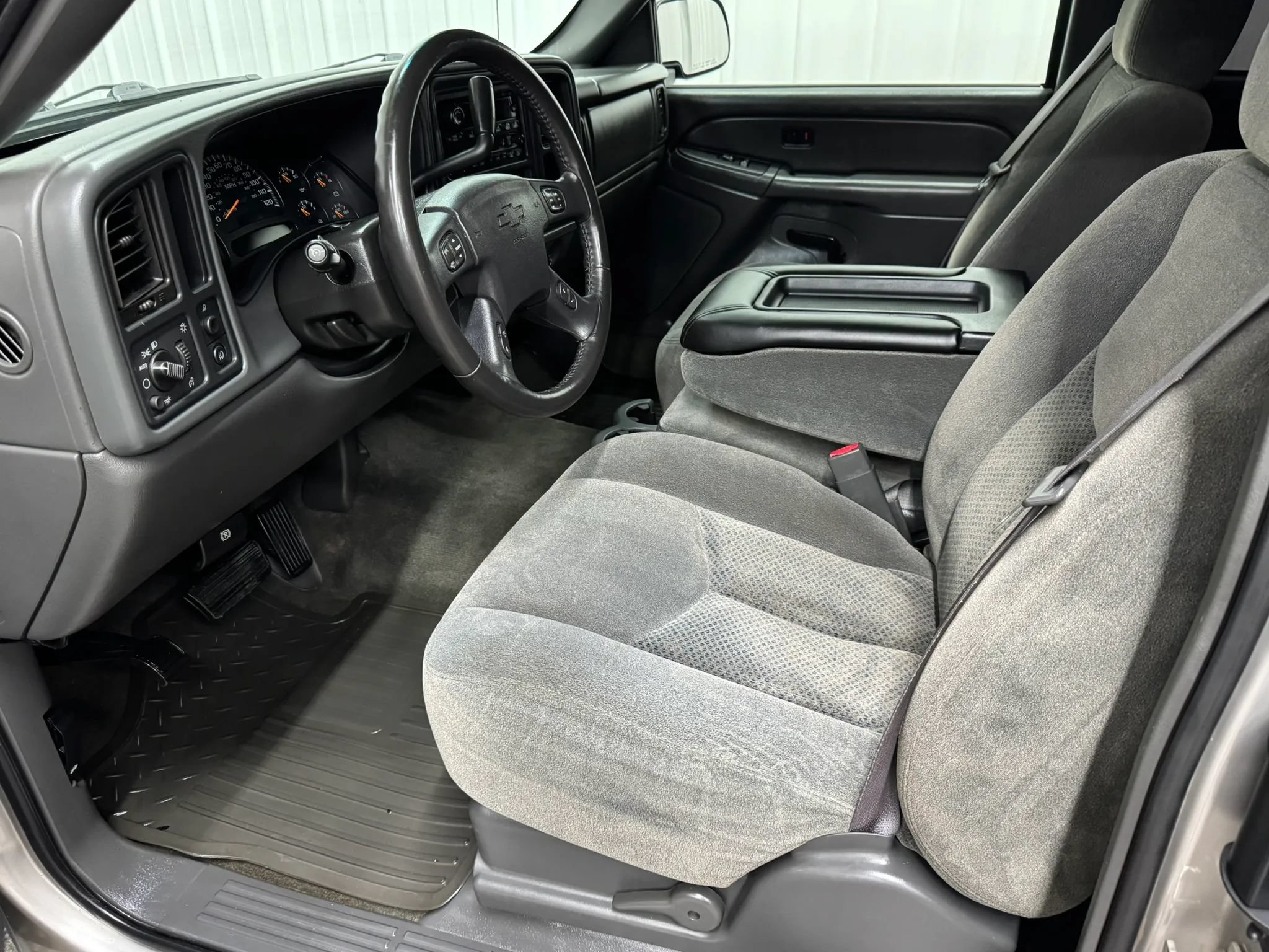 Used 2005 Chevrolet Silverado 1500 LS RWD image 9