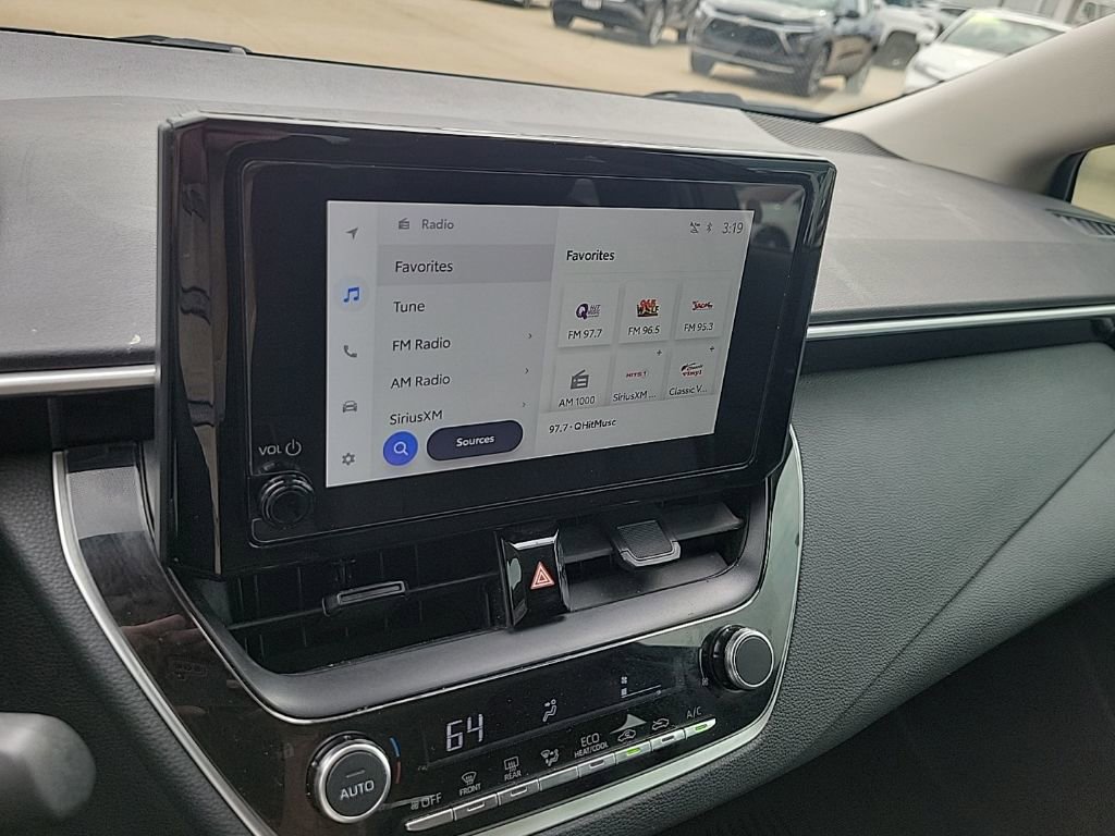 Used 2025 Toyota Corolla LE image 24