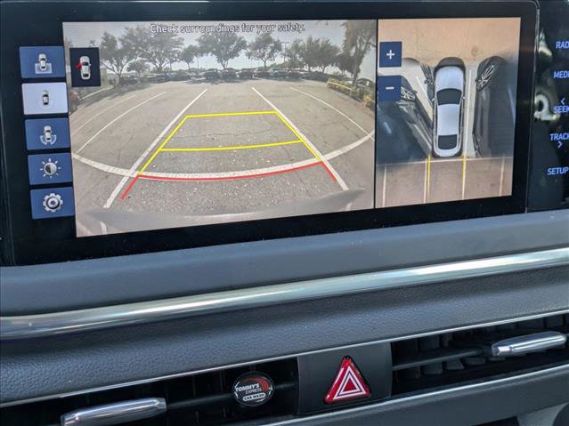 Used 2021 Hyundai Sonata Limited FWD image 13