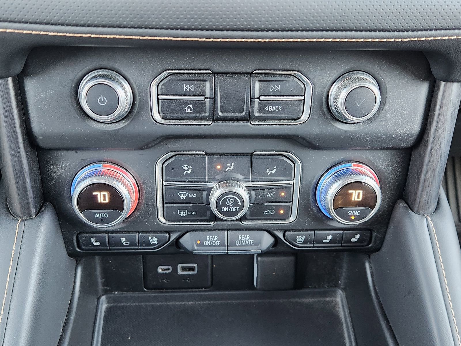 Used 2022 GMC Yukon AT4 image 22