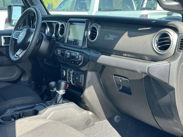 Used 2023 Jeep Gladiator Overland image 24