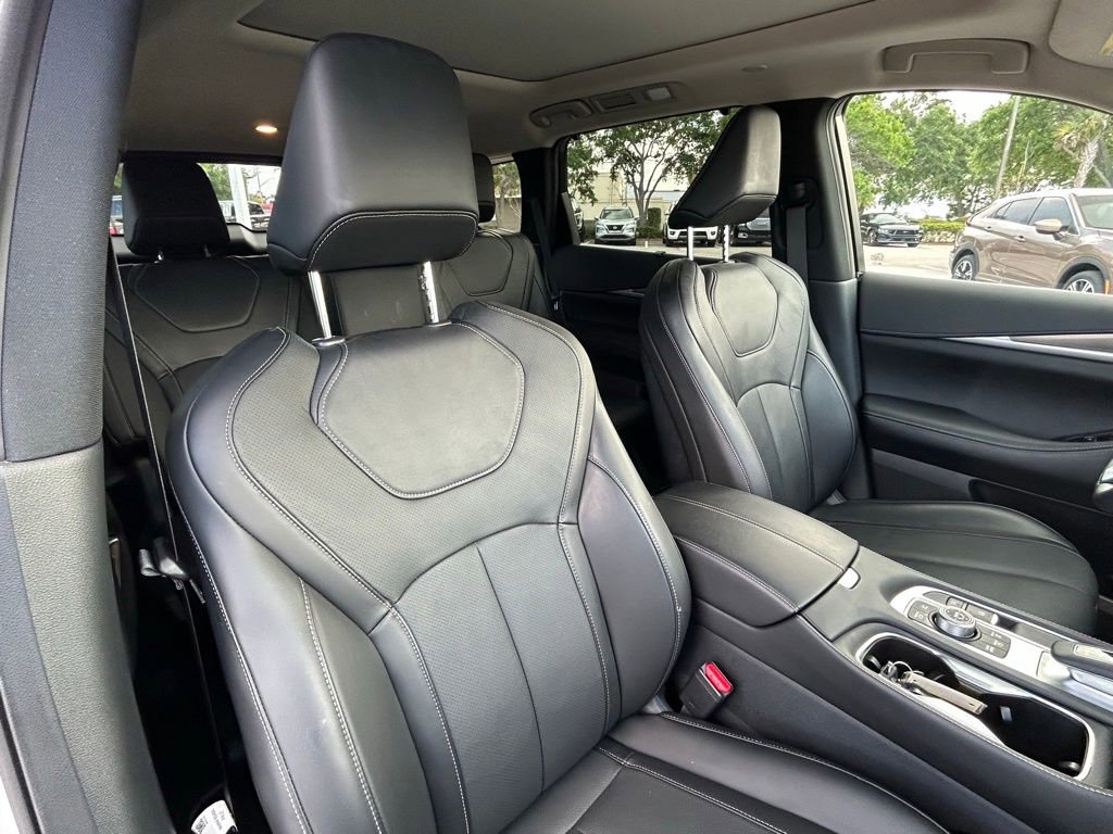 Used 2025 INFINITI QX60 Luxe image 52
