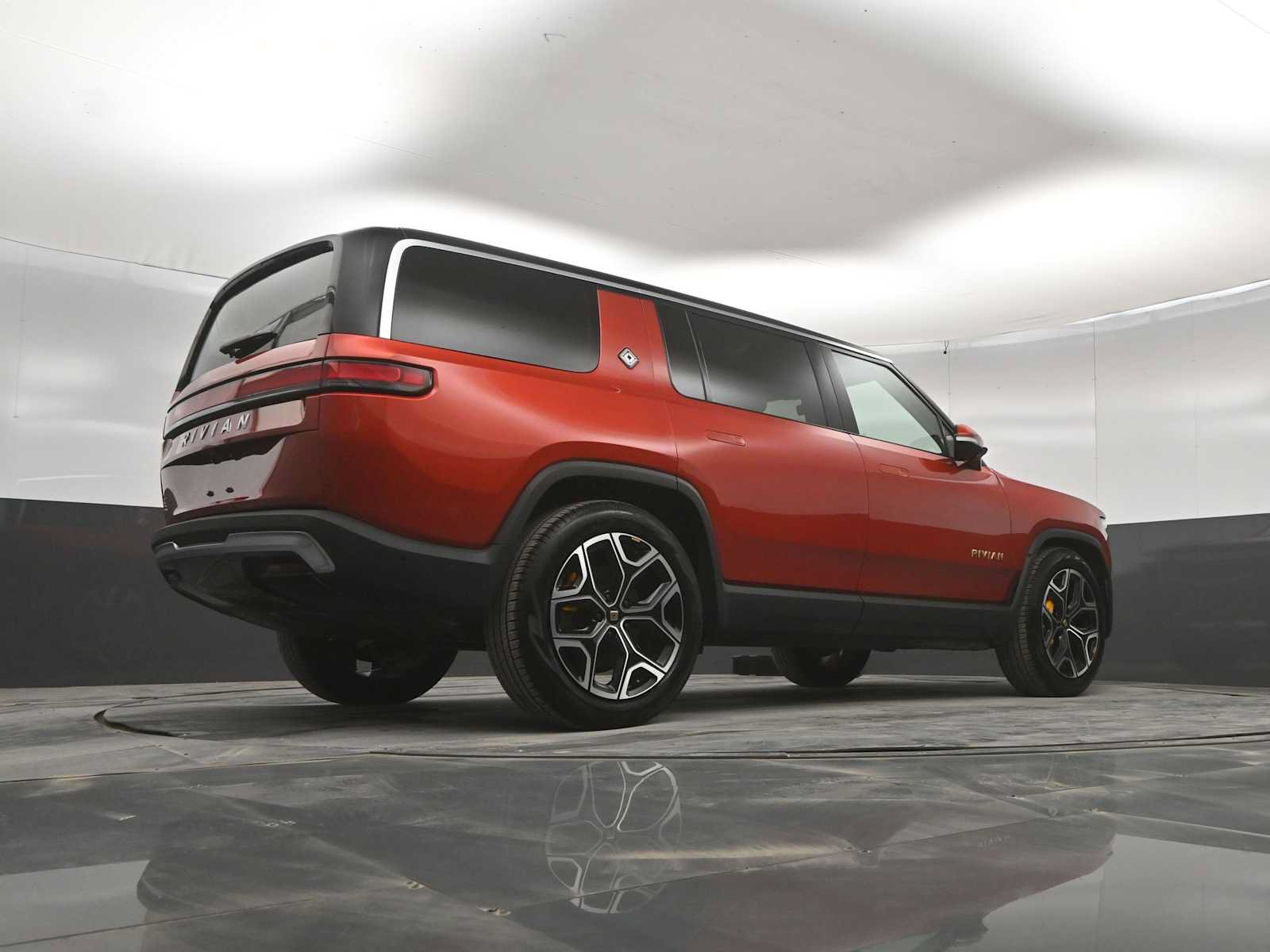 Used 2023 Rivian R1S Adventure Quad AWD/4WD image 39
