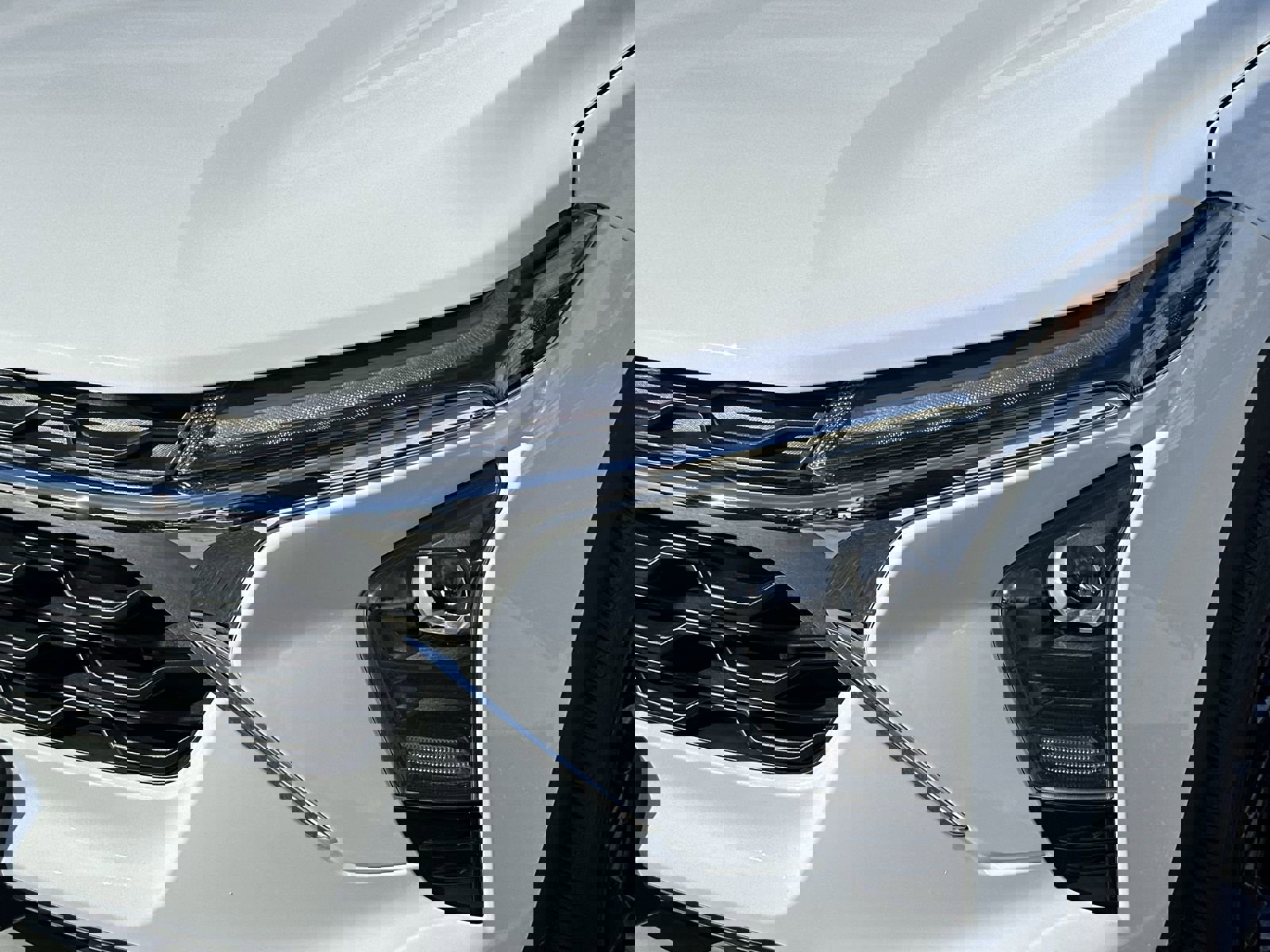 Used 2025 Chevrolet Trax LT w/ LT Convenience Package image 11