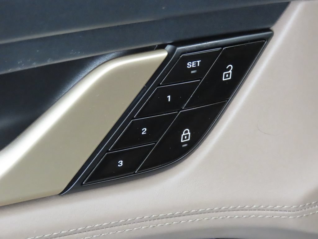 Certified 2021 Porsche Taycan Turbo AWD/4WD image 34