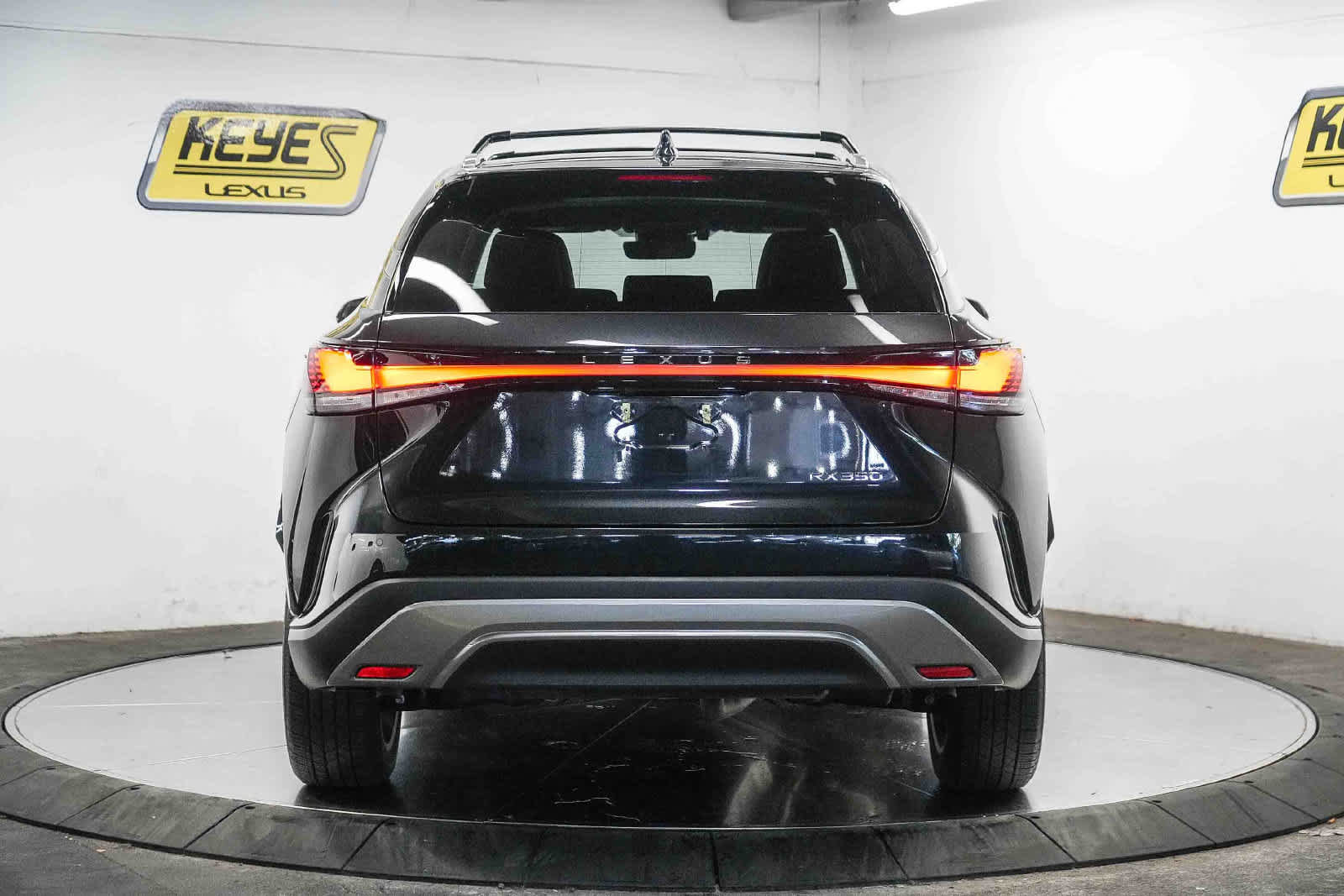 Used 2025 Lexus RX 350 Premium Plus FWD image 5