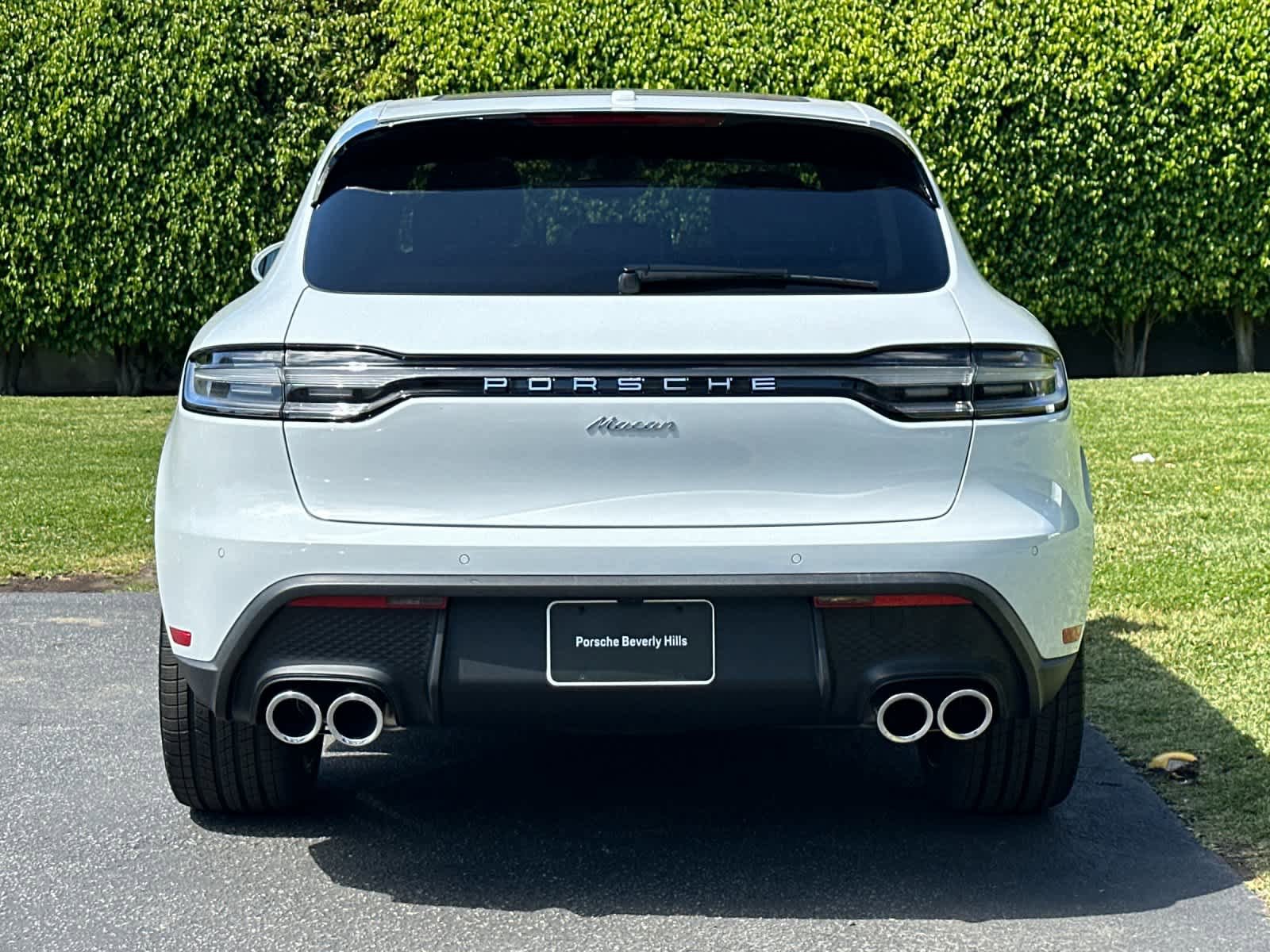 New 2026 Porsche Macan AWD/4WD image 7