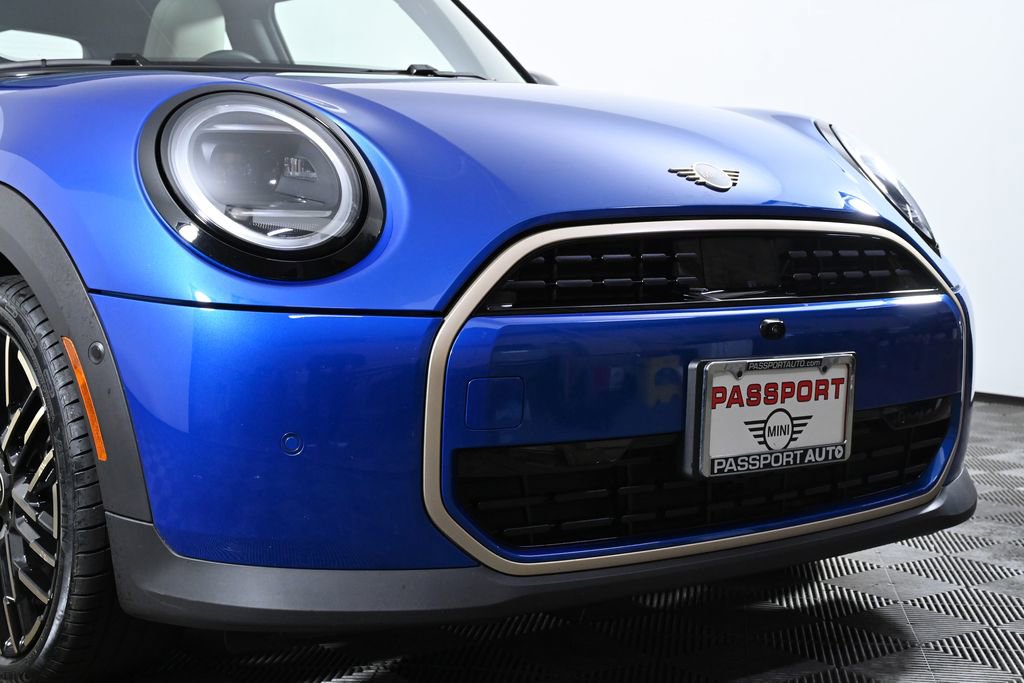 Certified 2025 MINI Cooper 2-Door Hardtop image 5