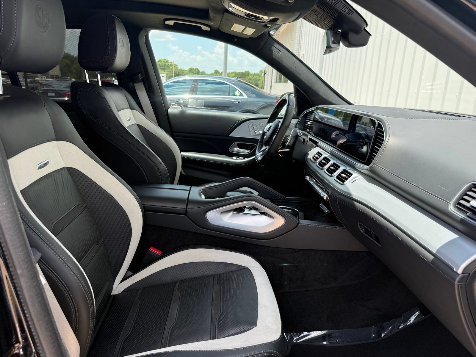 Used 2023 Mercedes-Benz GLE 63 AMG S image 23