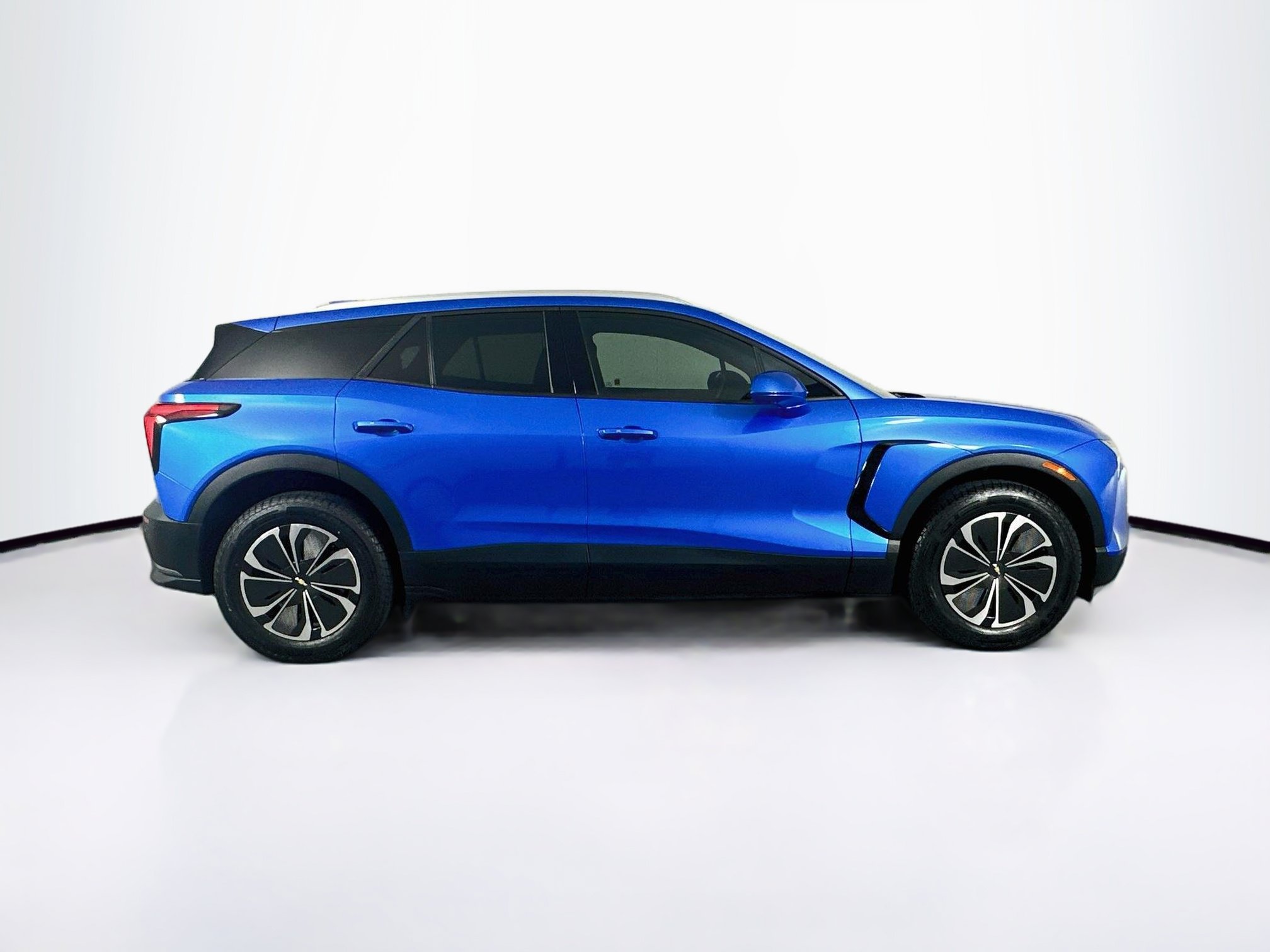Used 2024 Chevrolet Blazer EV LT AWD/4WD image 10