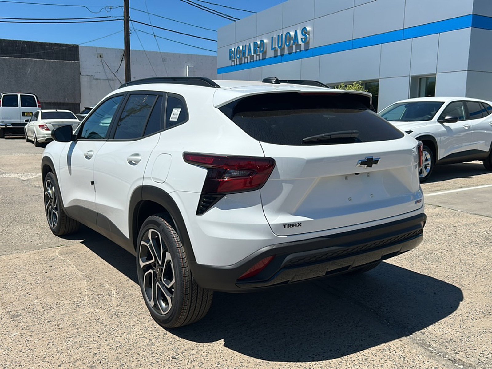 New 2026 Chevrolet Trax RS w/ Sunroof Package FWD image 9