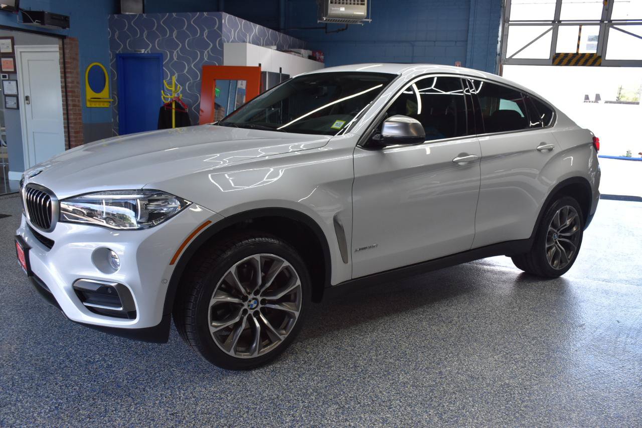 Used 2019 BMW X6 xDrive35i w/ Premium Package Essential AWD/4WD image 9