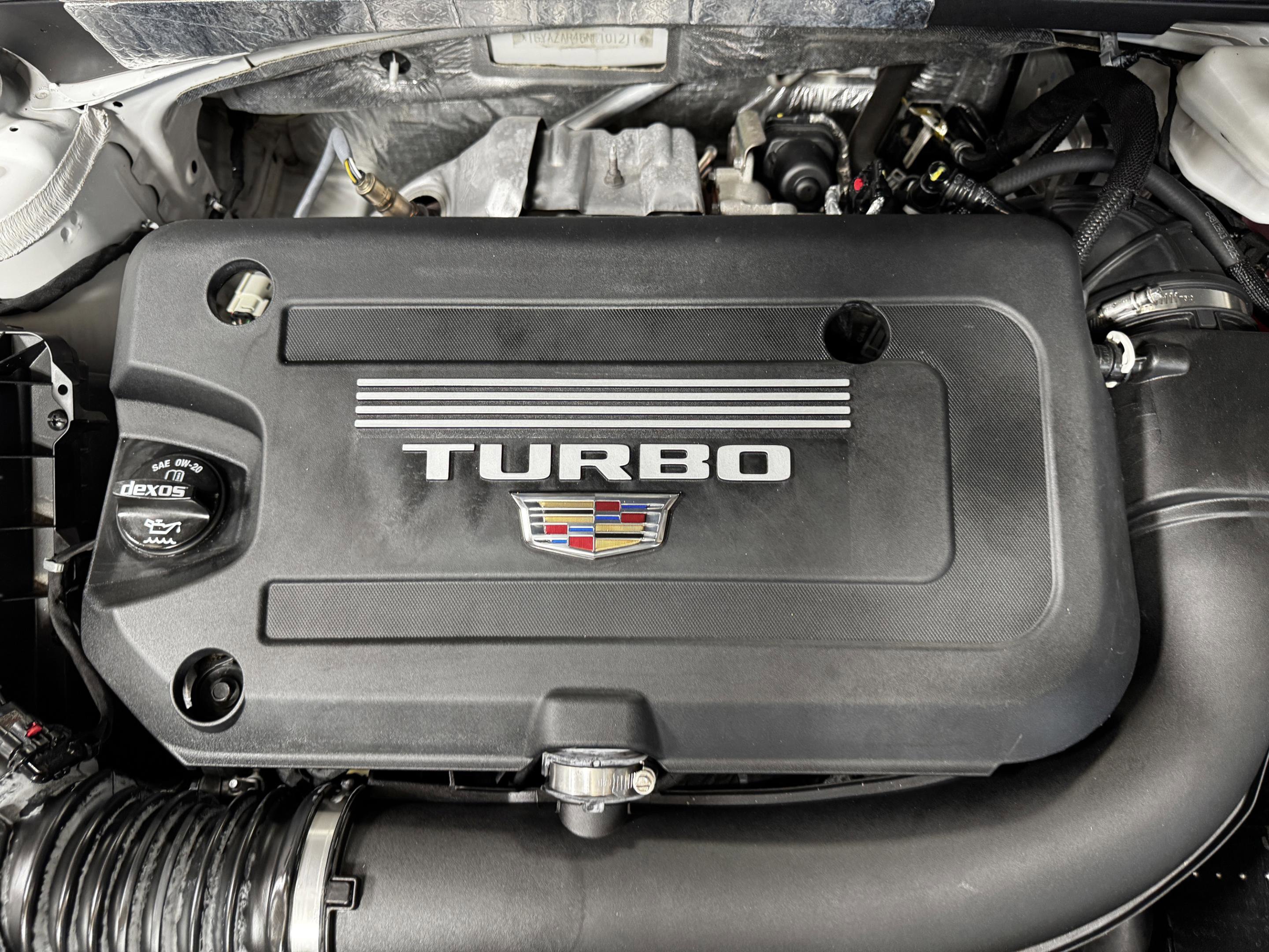 Used 2022 Cadillac XT4 Luxury w/ Driver Awareness Package FWD image 18