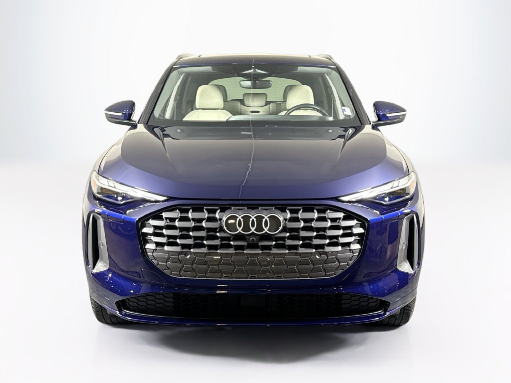 Used 2025 Audi Q5 Premium AWD/4WD image 8