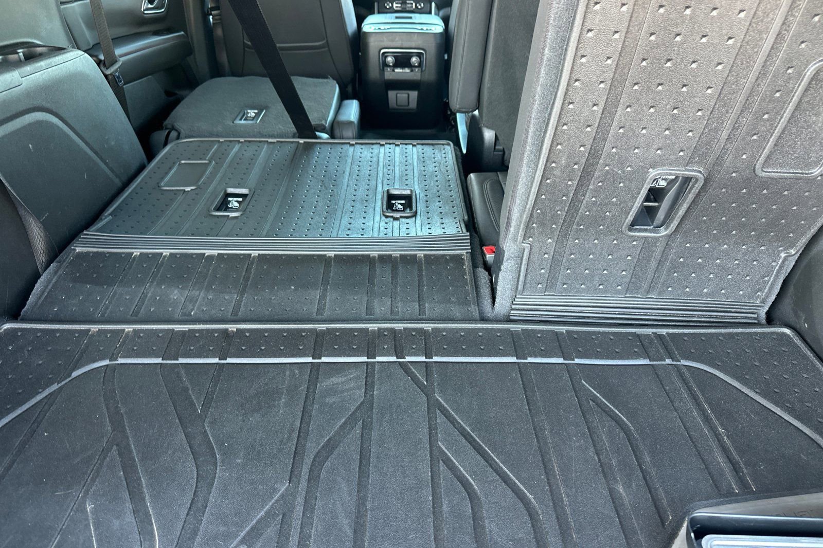 Used 2023 Chevrolet Tahoe RST w/ Luxury Package image 19