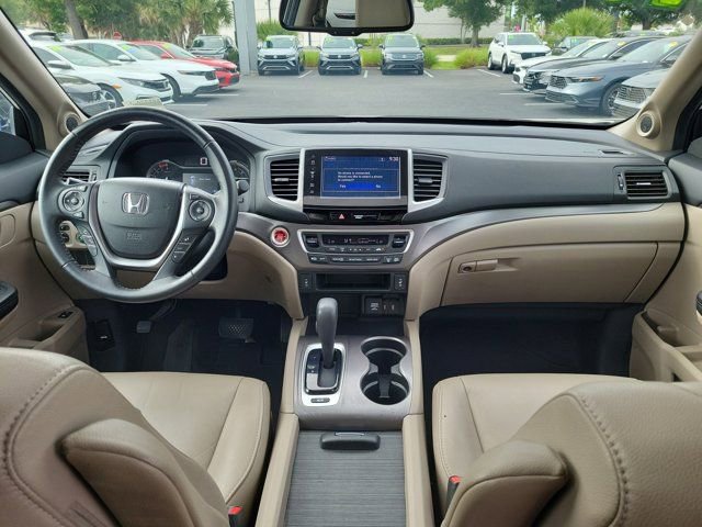Used 2017 Honda Pilot EX-L image 2