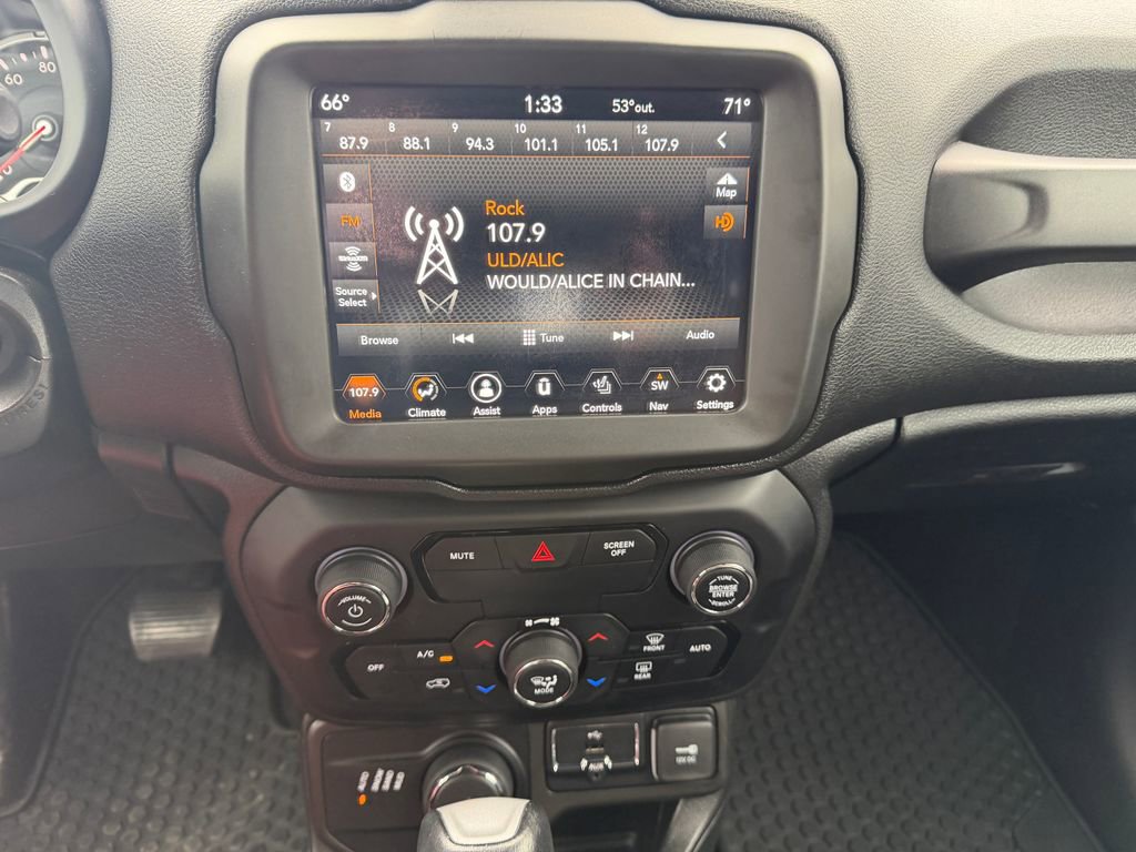 Used 2020 Jeep Renegade Altitude image 23