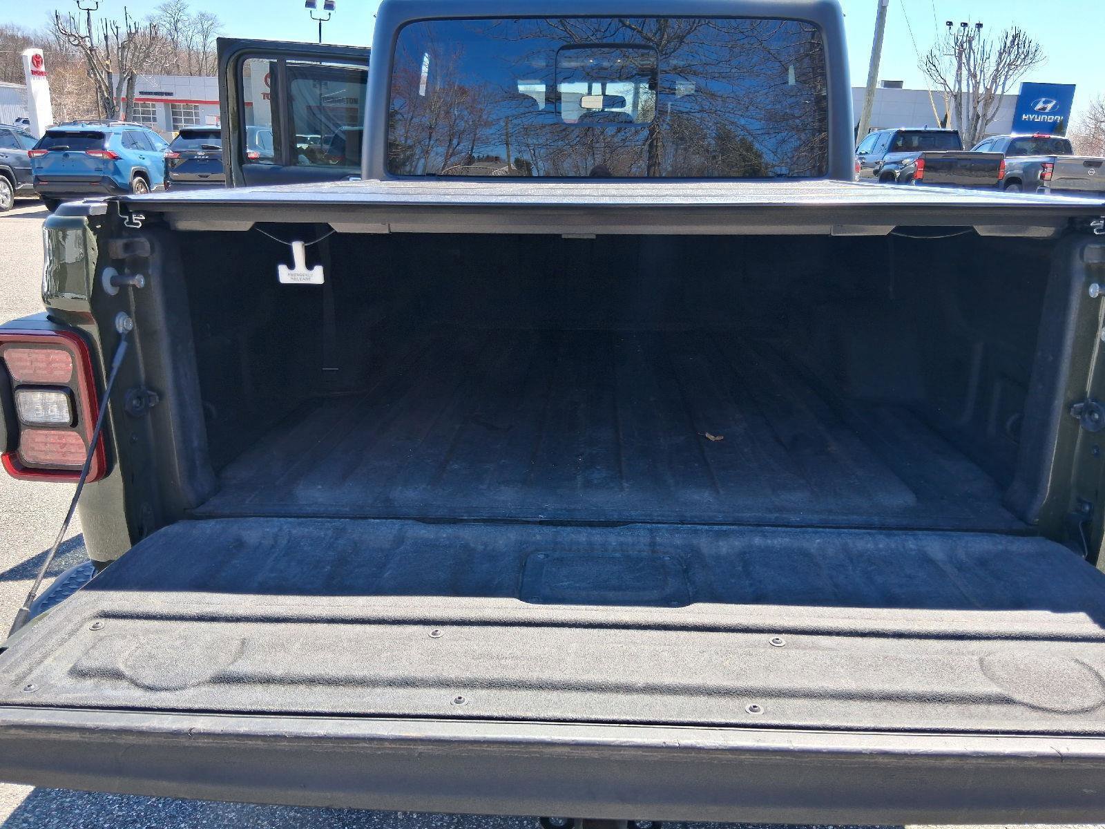 Used 2021 Jeep Gladiator Mojave w/ LED Lighting Group image 23