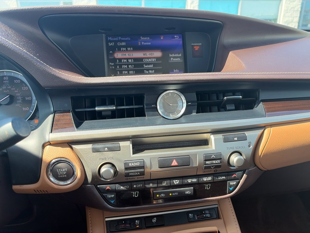 Used 2018 Lexus ES 350 w/ Navigation System Package FWD image 30