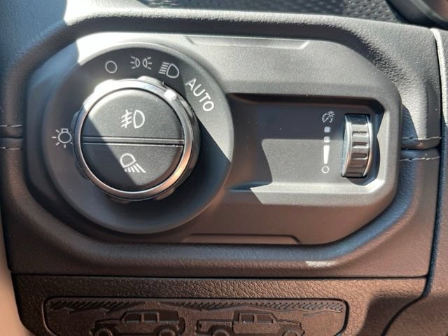 New 2026 Jeep Gladiator Mojave AWD/4WD image 37