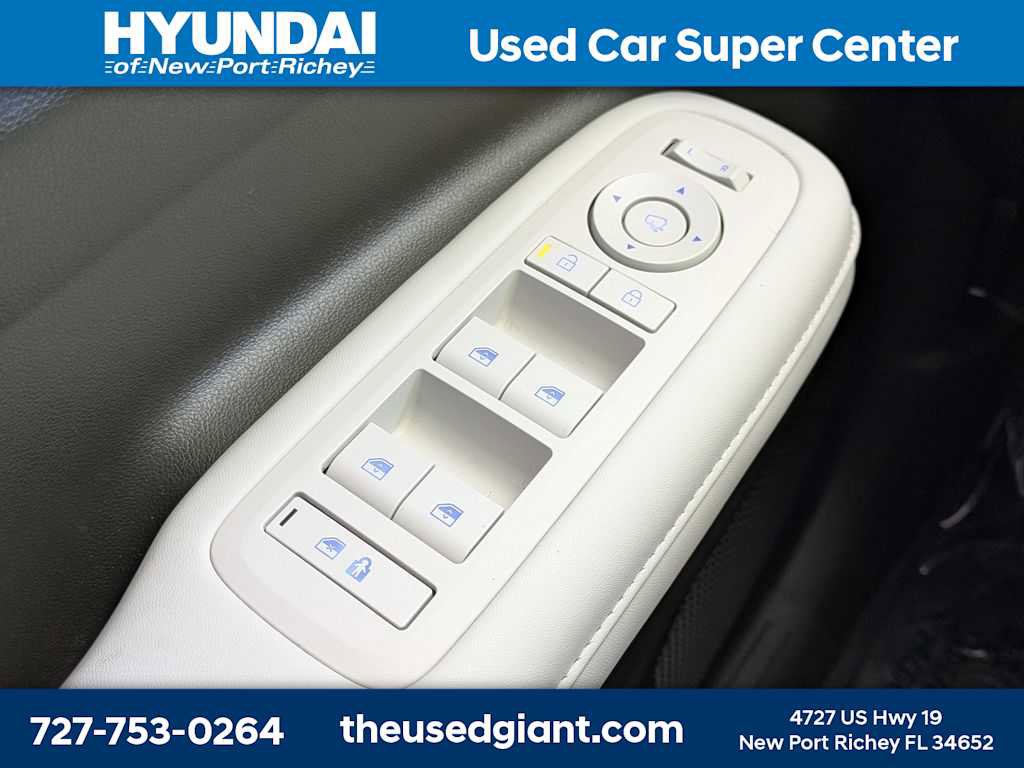 Used 2025 Hyundai Santa Fe Calligraphy FWD image 39