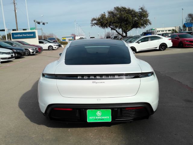 Used 2023 Porsche Taycan w/ Premium Package image 9