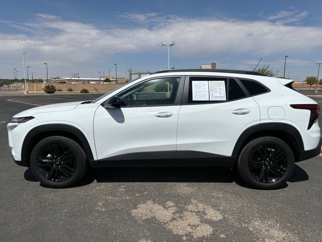 Used 2025 Chevrolet Trax ACTIV FWD image 3