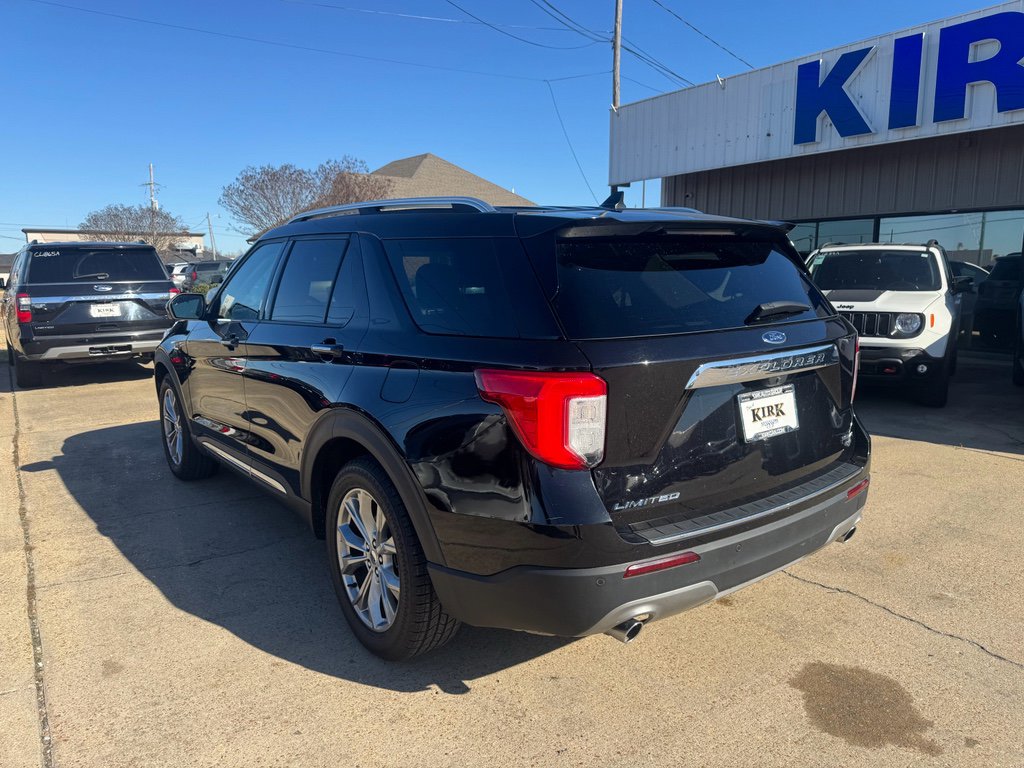 Used 2024 Ford Explorer Limited image 3