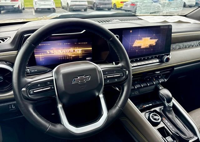 Used 2024 Chevrolet Colorado ZR2 w/ ZR2 Convenience Package III image 31