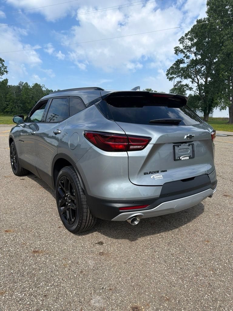 New 2026 Chevrolet Blazer LT w/ Convenience Package AWD/4WD image 7