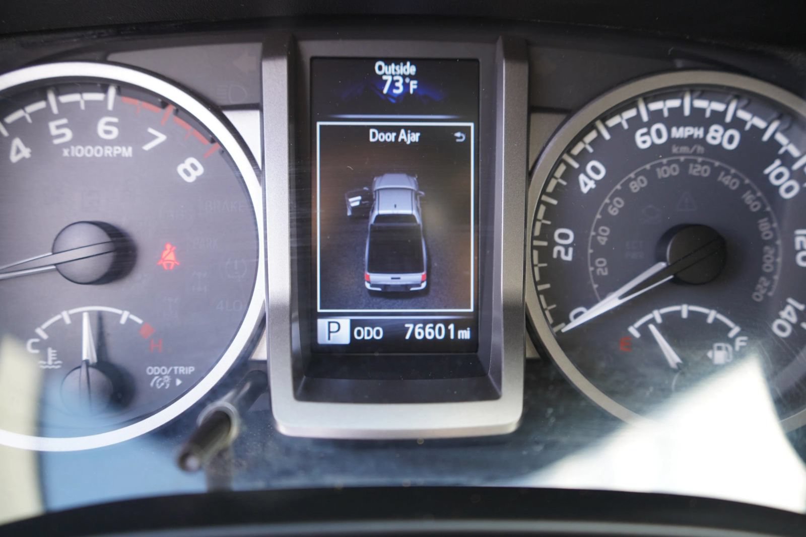 Used 2016 Toyota Tacoma SR5 RWD image 10
