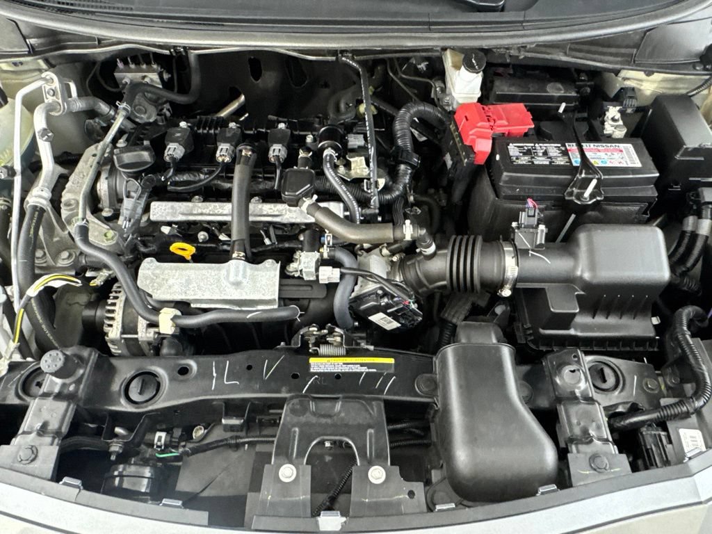 Used 2025 Nissan Versa SV FWD image 19